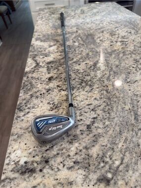 Tour Edge High Performance 25 Left handed Regular Size Pitching Wedge Golf Club